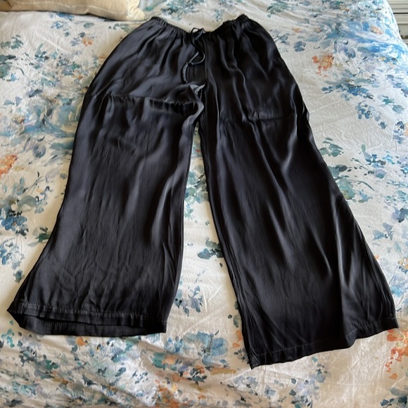 NWT - Picture 2 of 8